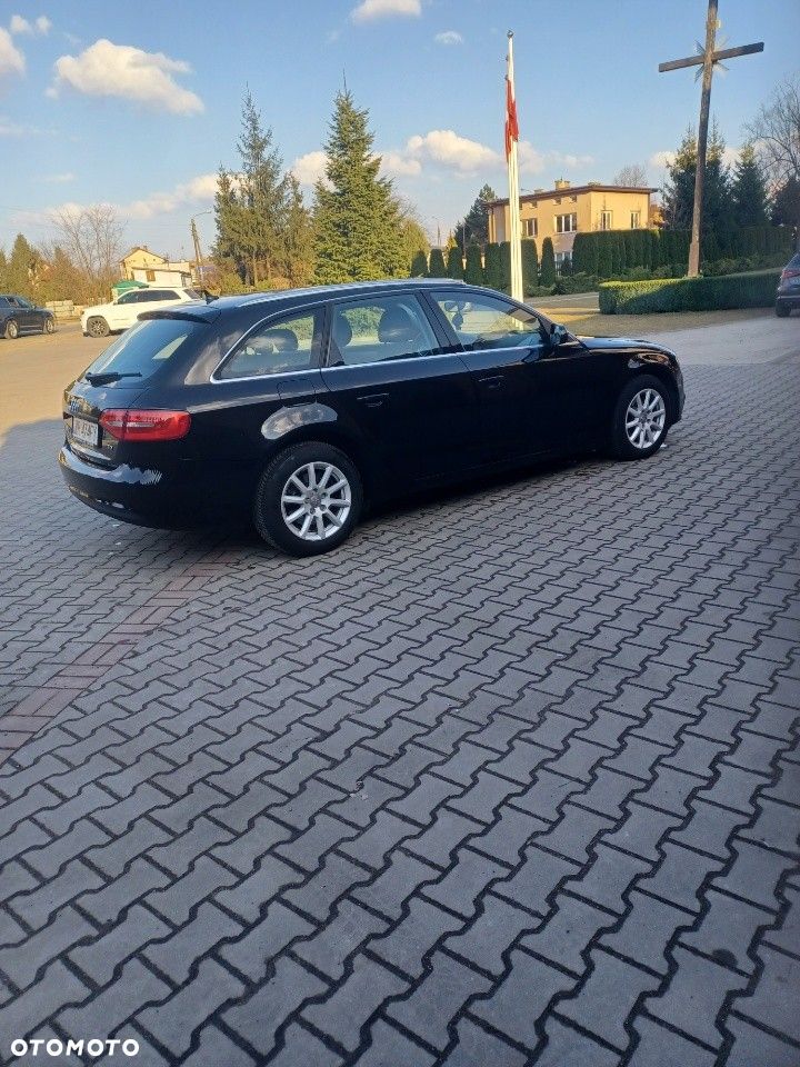 Audi A4 Avant 2.0 TDI DPF Ambiente - 4