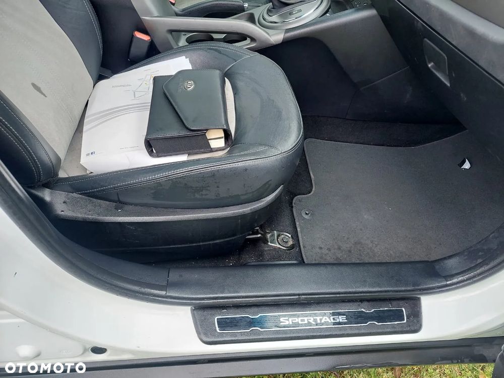 Kia Sportage - 11