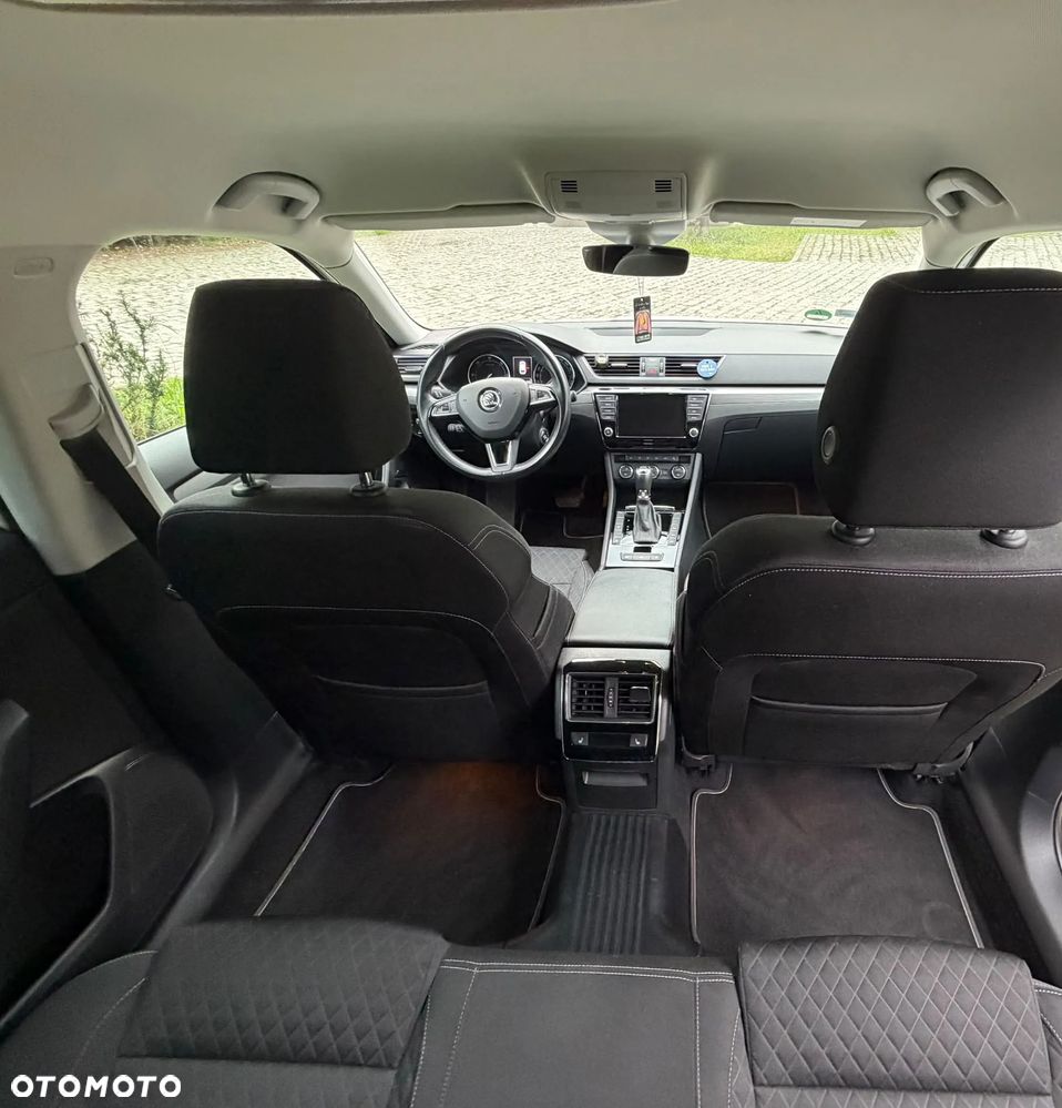 Skoda Superb 2.0 TDI Ambition DSG - 11
