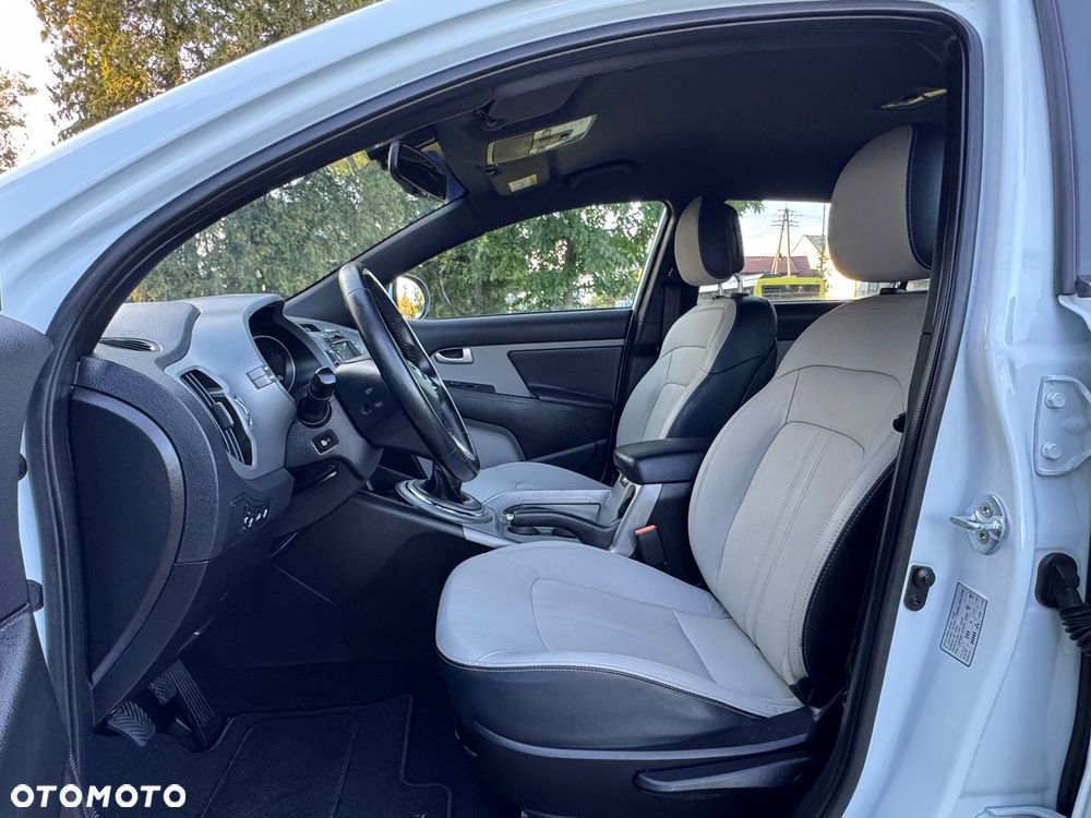 Kia Sportage - 16
