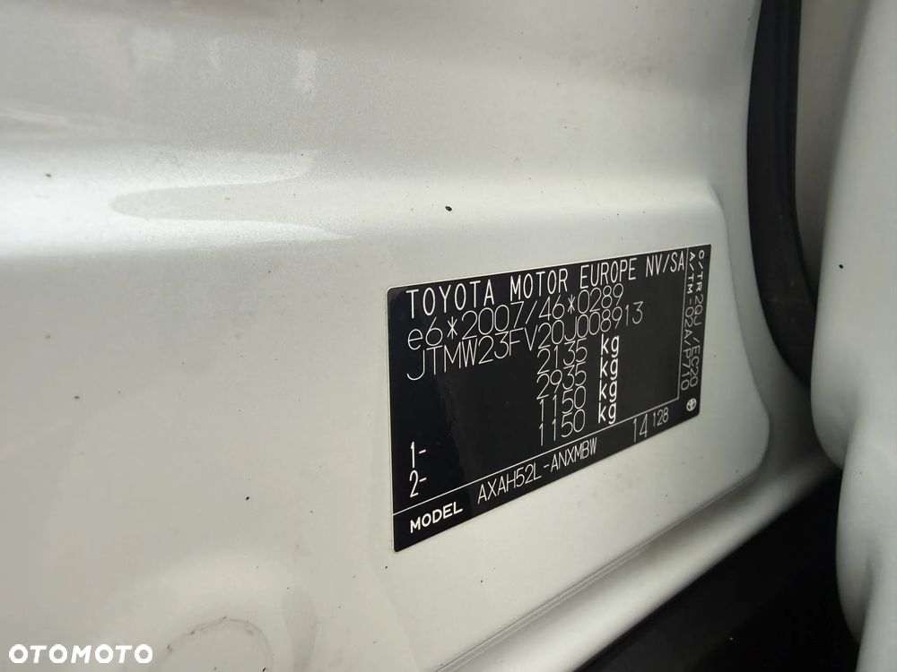 Toyota RAV4 2.5 Hybrid Black Edition by JBL 4x2 - 8