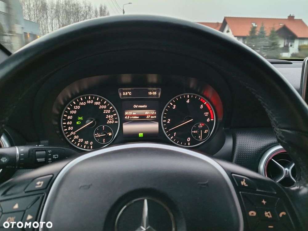 Mercedes-Benz Klasa A 180 CDI (BlueEFFICIENCY) Urban - 18