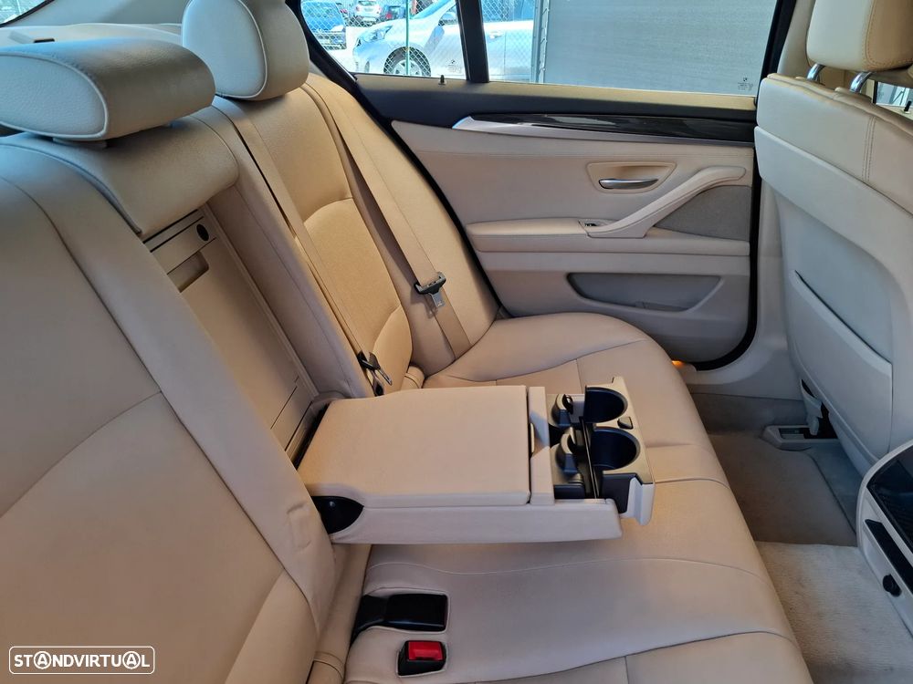 BMW 525 d Line Luxury Auto - 52