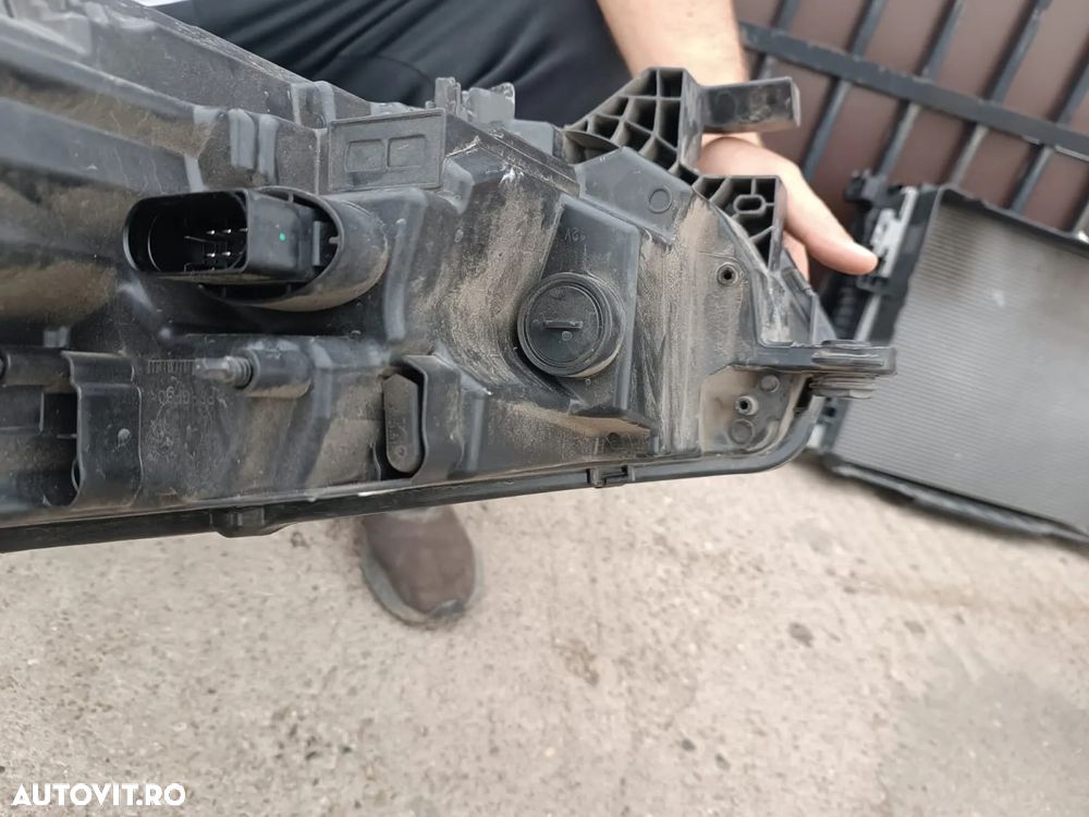 FAR DREAPTA SKODA OCTAVIA 4 - 2