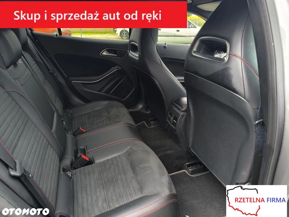 Mercedes-Benz GLA 180 AMG Line - 8
