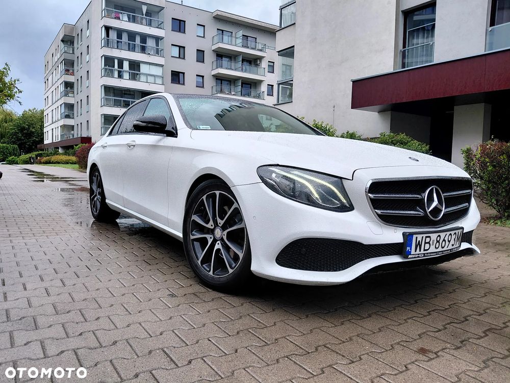 Mercedes-Benz Klasa E 220 d 9G-TRONIC - 3