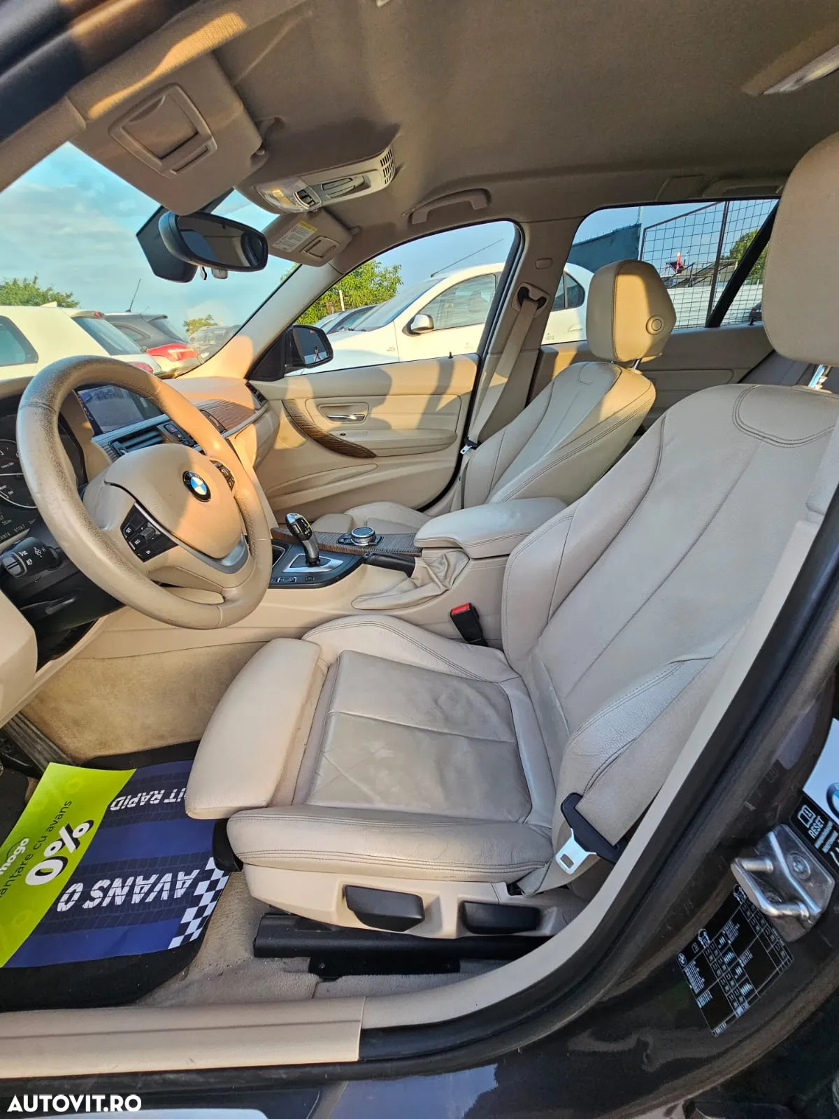 BMW Seria 3 318d Aut. Modern Line - 11