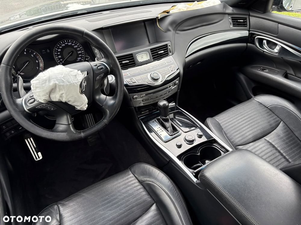 Infiniti Q70 2.2d Premium Executive - 16