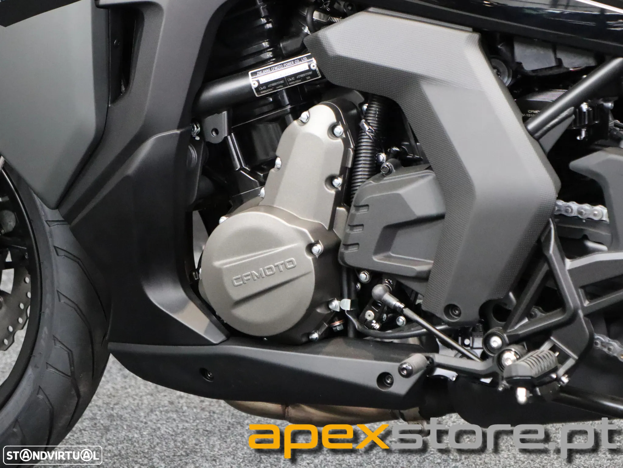 CF Moto 650GT - 12