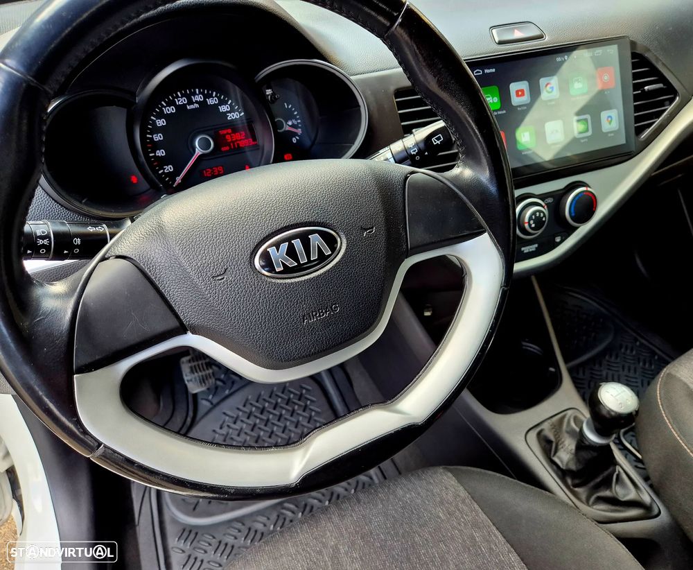 Kia Picanto 1.0 Fifa World Cup Edition - 9