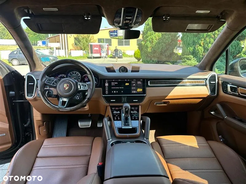 Porsche Cayenne - 7