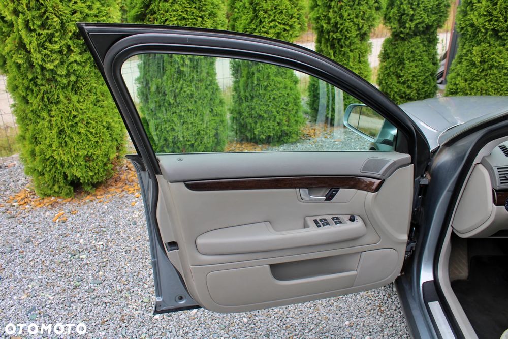 Audi A4 Limousine 2.0 T FSI quattro tiptronic - 23