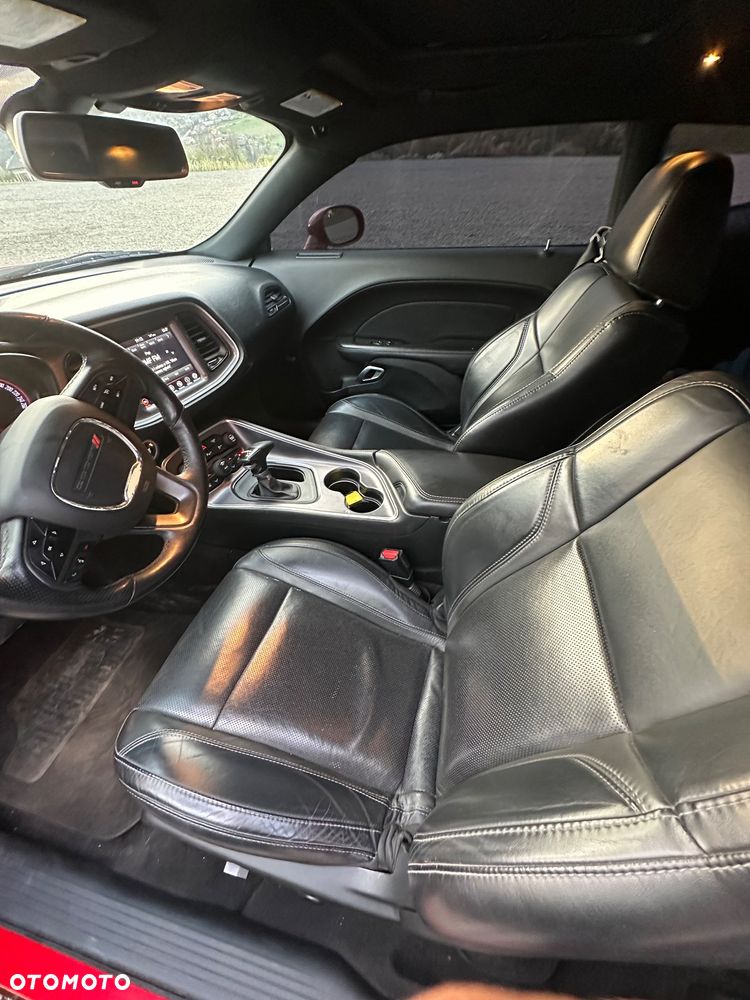 Dodge Challenger 3.6 SXT Plus - 10