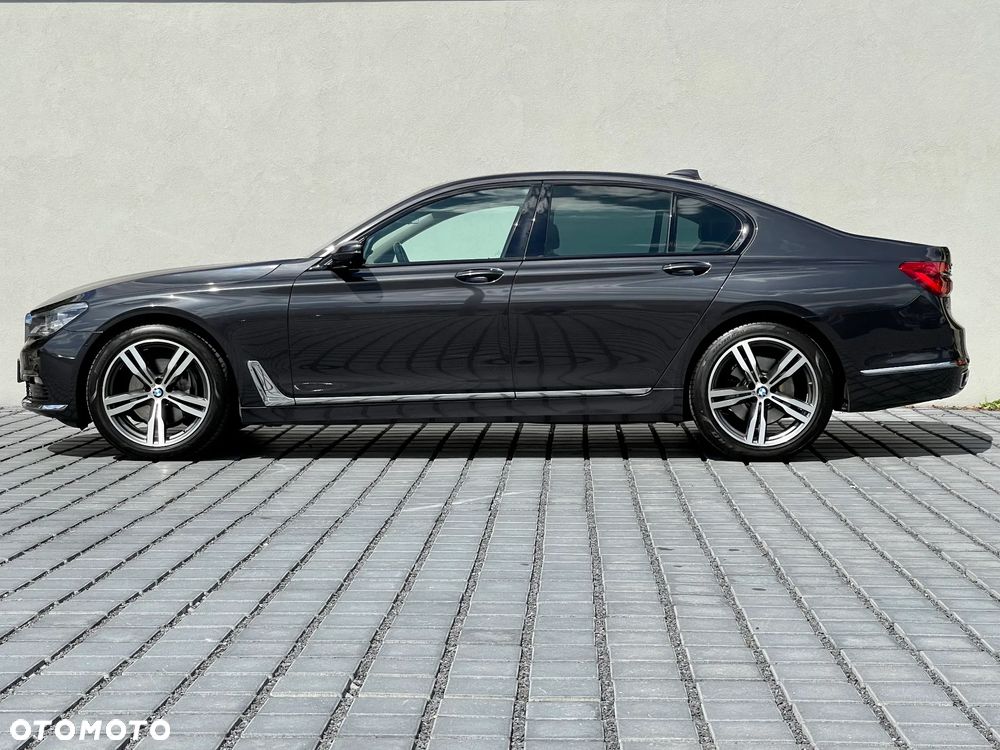 BMW Seria 7 2017 photo 3