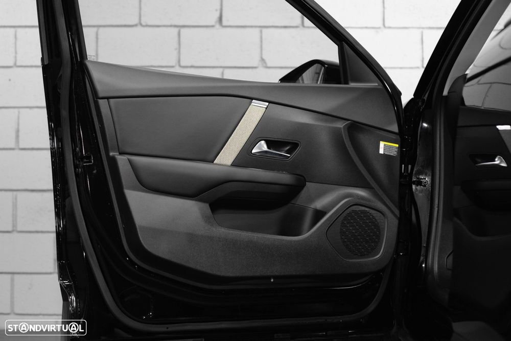 Citroën C4 X 1.2 PureTech Plus EAT8 - 23