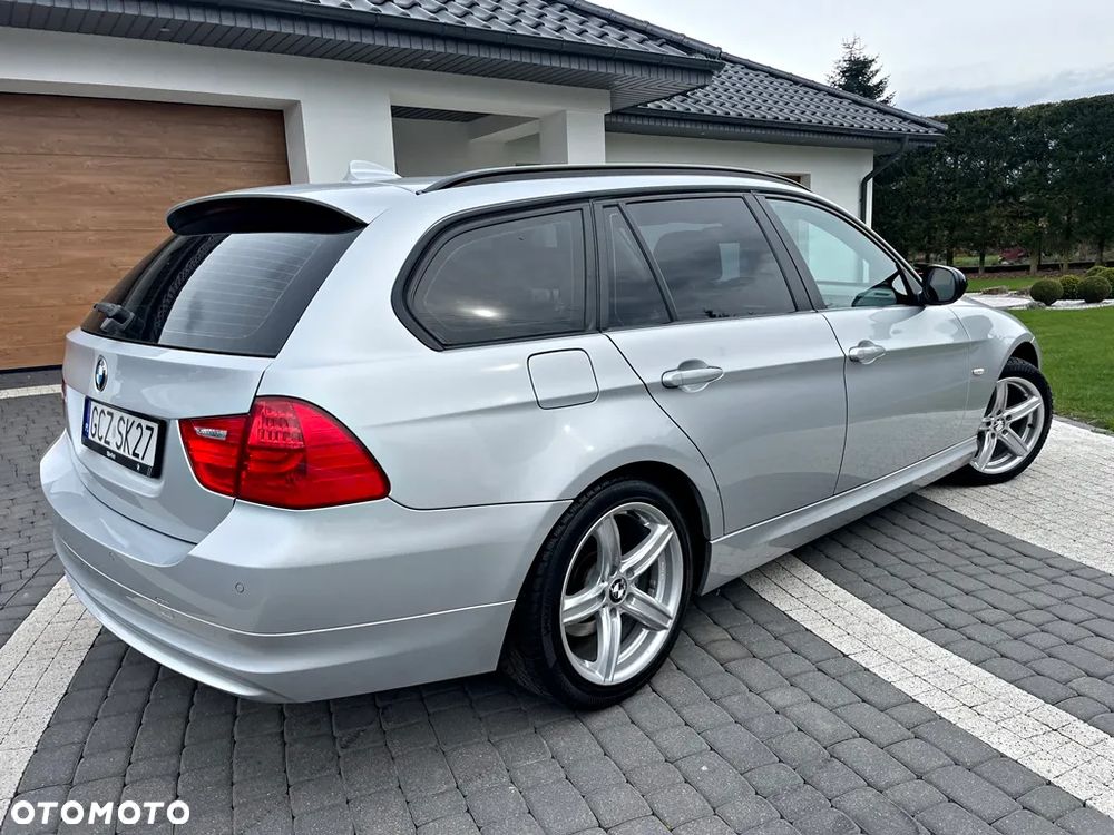 BMW Seria 3 318d DPF Touring Edition Exclusive - 14