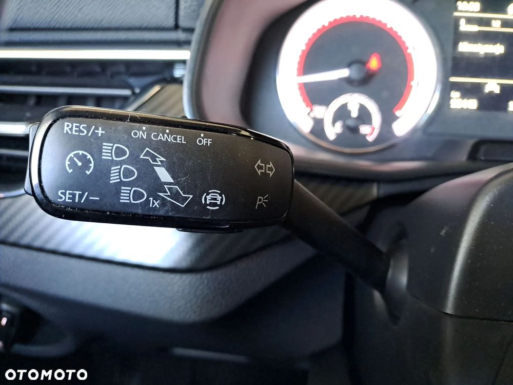 Skoda Kamiq 1.0 TSI Monte Carlo DSG - 22
