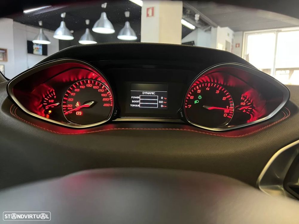 Peugeot 308 1.2 PureTech GT Line - 41