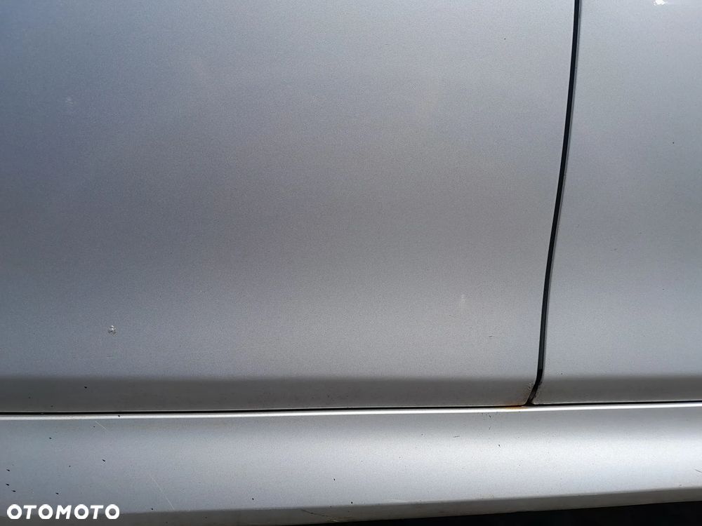 BMW F11 DRZWI PRAWE TYLNE PRAWY TYŁ KOLOR: 354/7 - 4