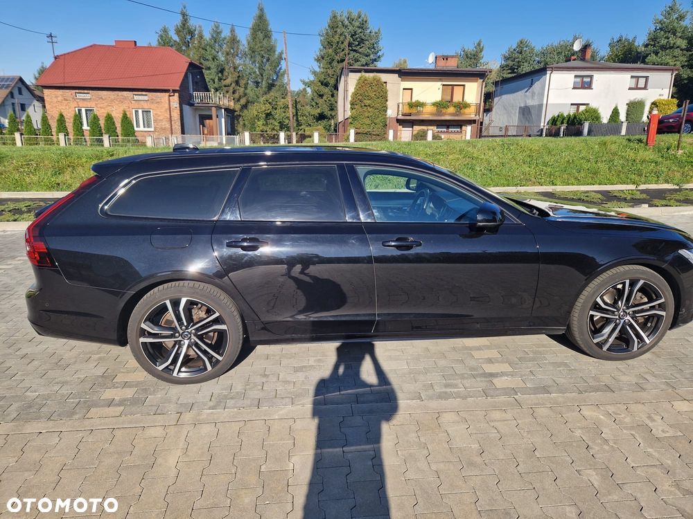 Volvo V90 T8 AWD Plug-In Hybrid R-Design - 6