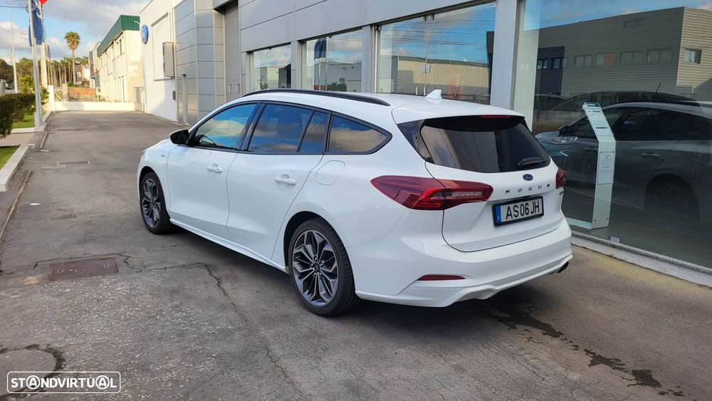 Ford Focus SW 1.0 EcoBoost MHEV ST-Line X - 4