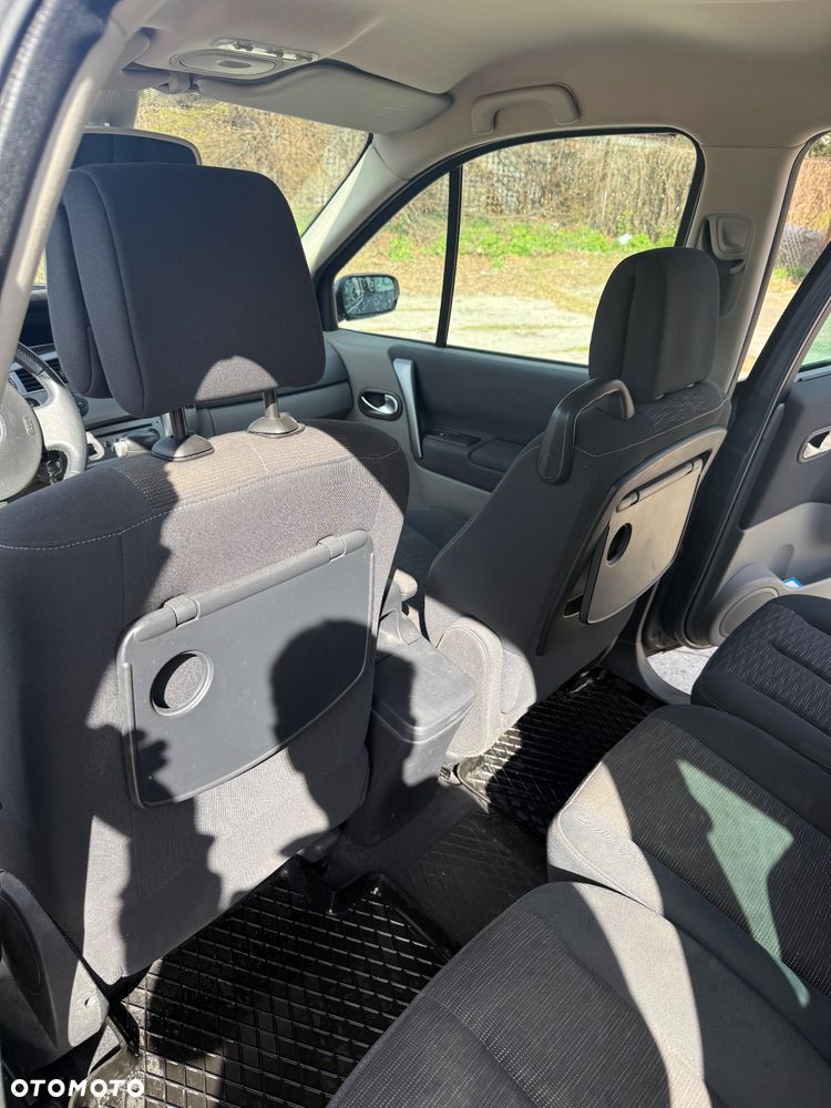 Renault Scenic 2.0 16V Avantage - 16