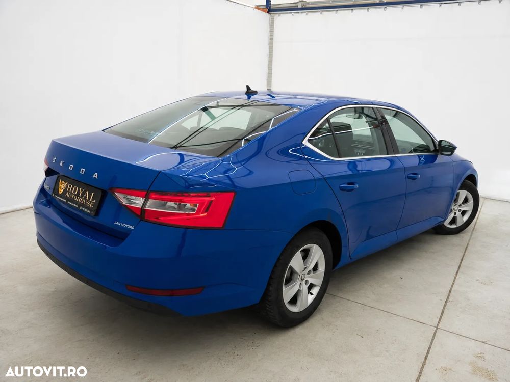 Skoda Superb 1.5 TSI ACT DSG Ambition - 3