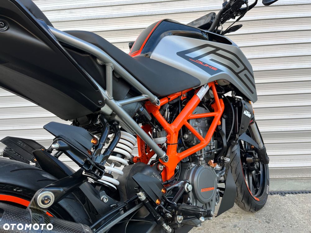 KTM Duke - 13