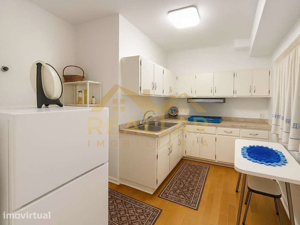 Apartamento T2 com Vista Mar e Varanda na Linha da Frente da Póvoa ... - Grande imagem: 2/21