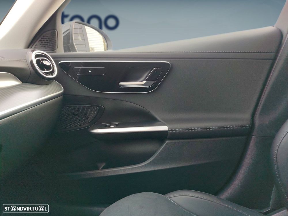 Mercedes-Benz C 300 e AMG Line - 15