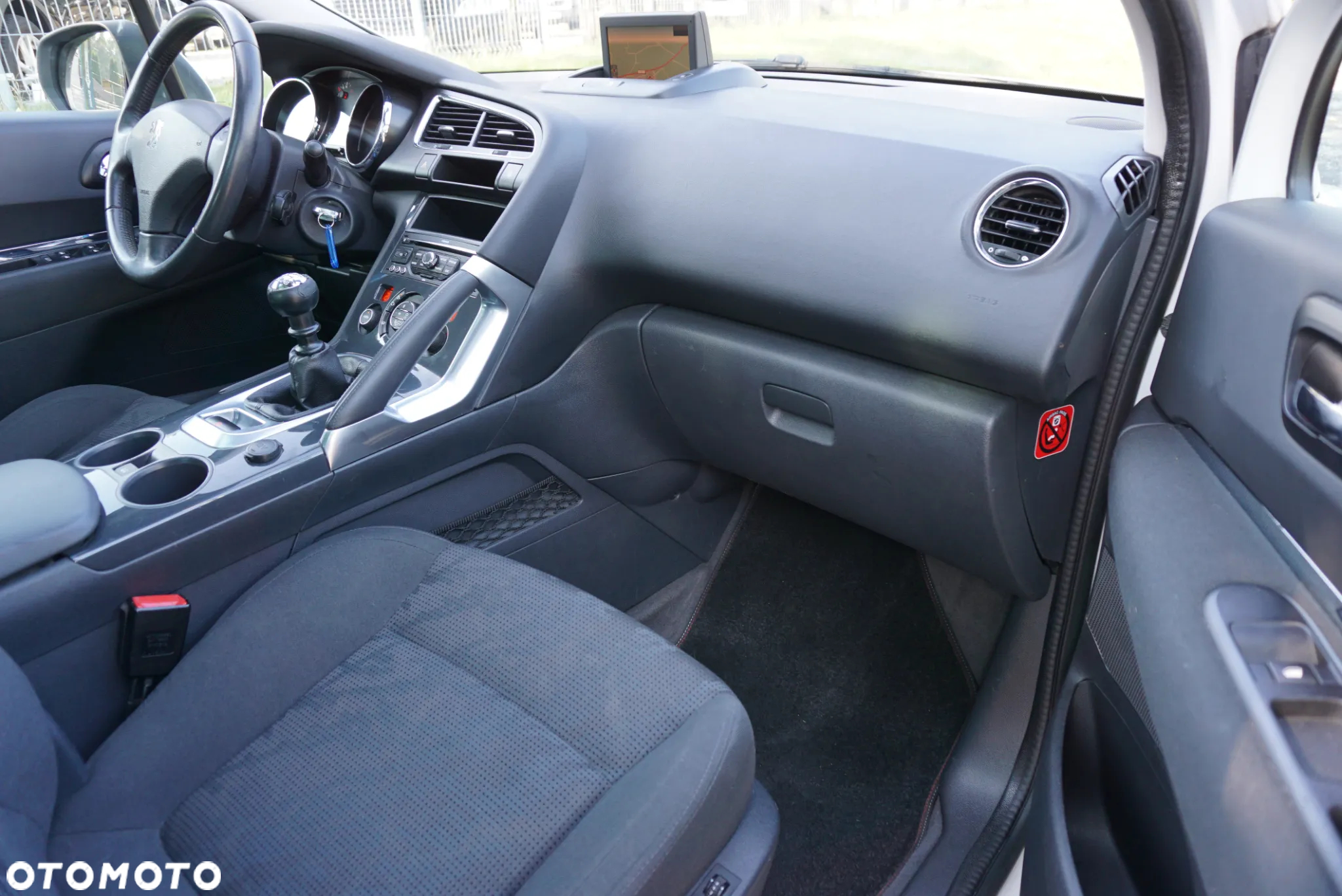 Peugeot 3008 1.6 HDi Premium - 18