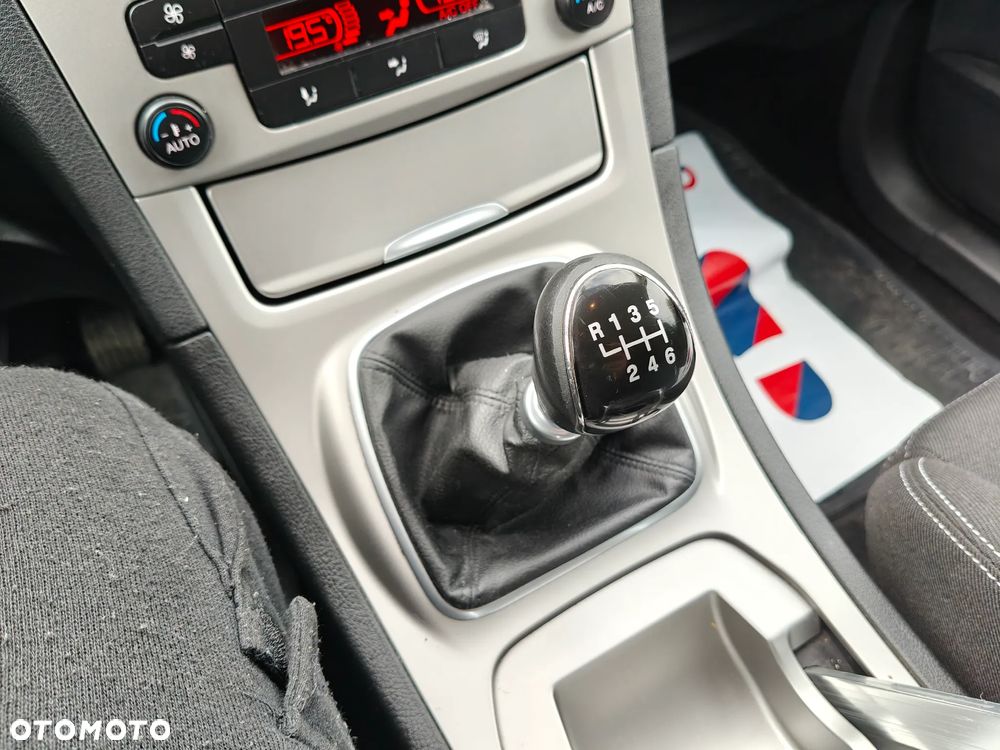 Ford S-Max 1.6 T Titanium - 24