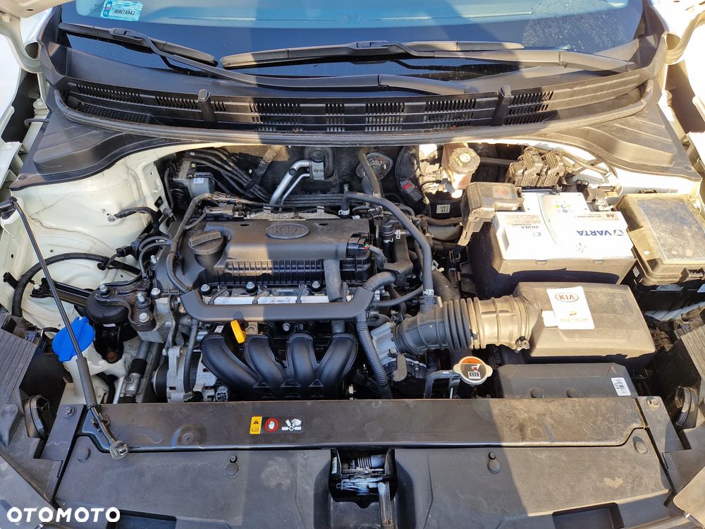 Kia Stonic 1.4 L - 12