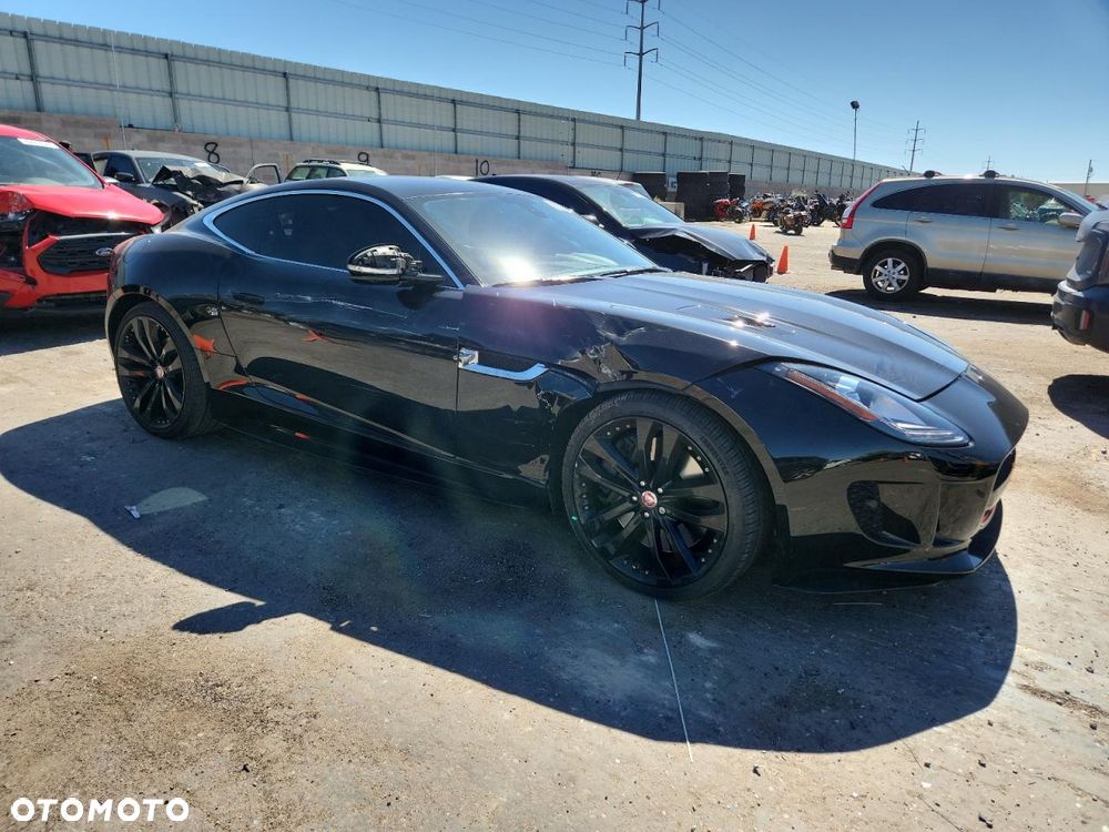 Jaguar F-Type - 3