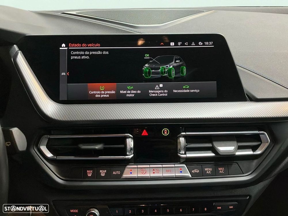 BMW 118 i Pack Desportivo M Auto — fotografia 8