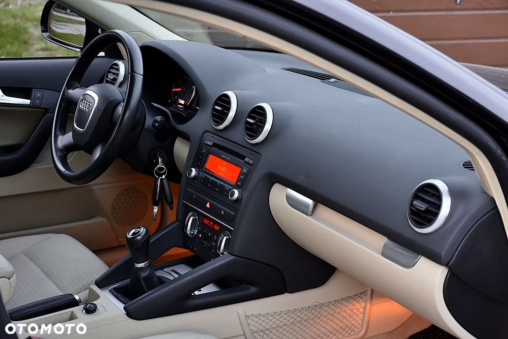 Audi A3 Sportback 1.6 Ambition - 25