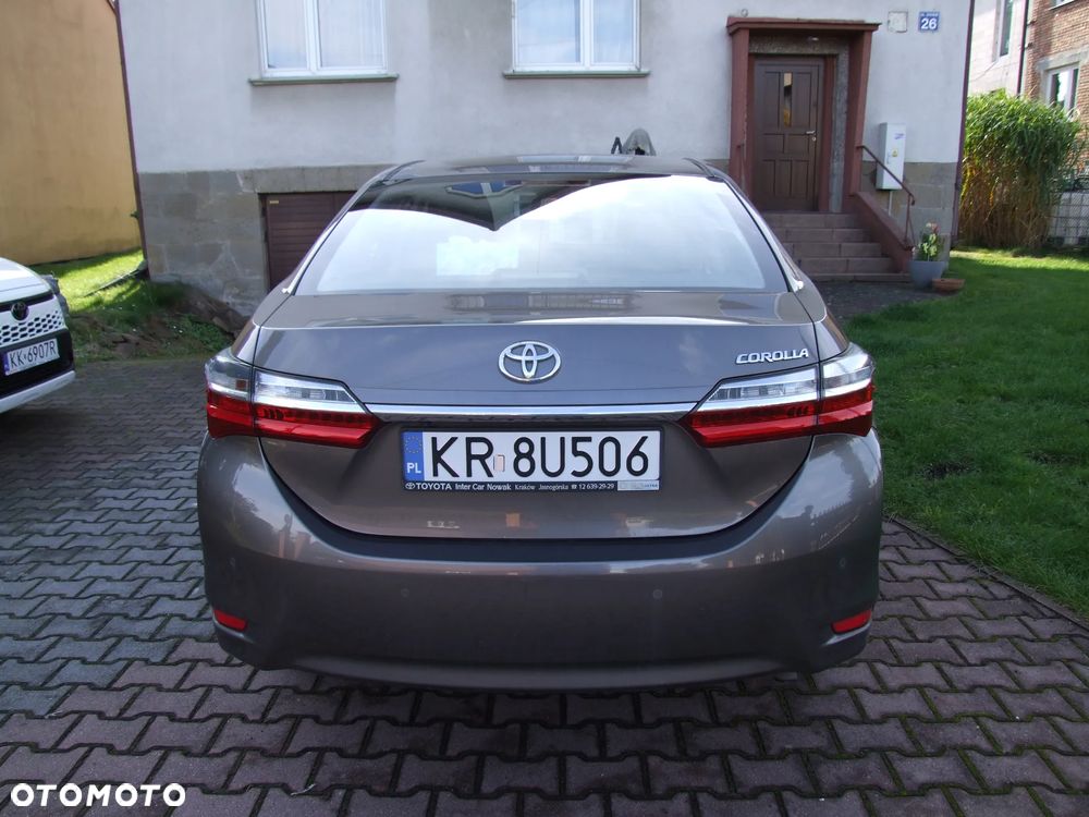 Toyota Corolla 1.6 Comfort - 9
