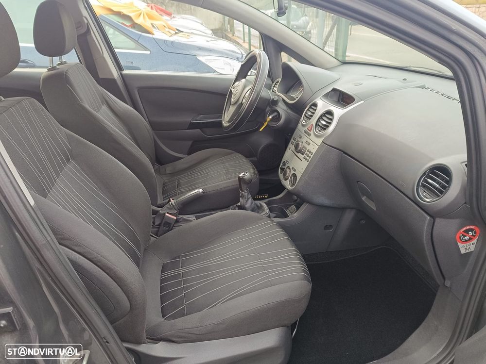 Opel Corsa 1.2 Enjoy - 9