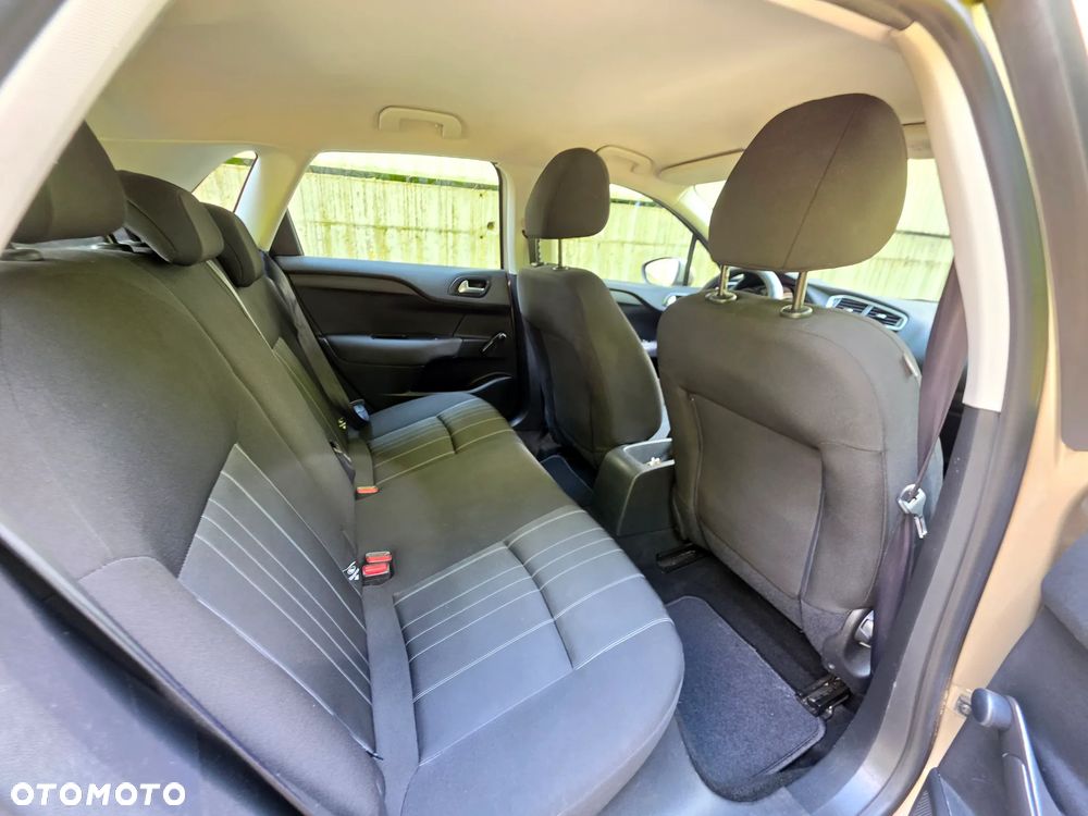 Citroën C4 VTi 95 Attraction - 10