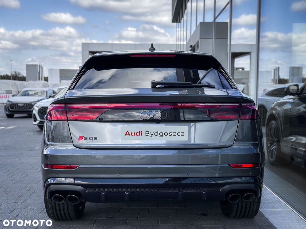 Audi SQ8 - 10
