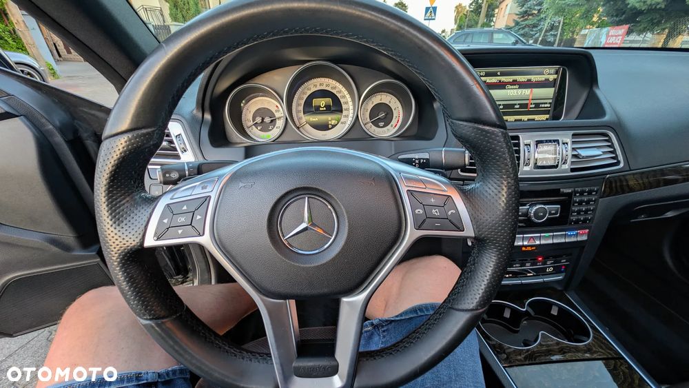 Mercedes-Benz Klasa E 400 7G-TRONIC - 27
