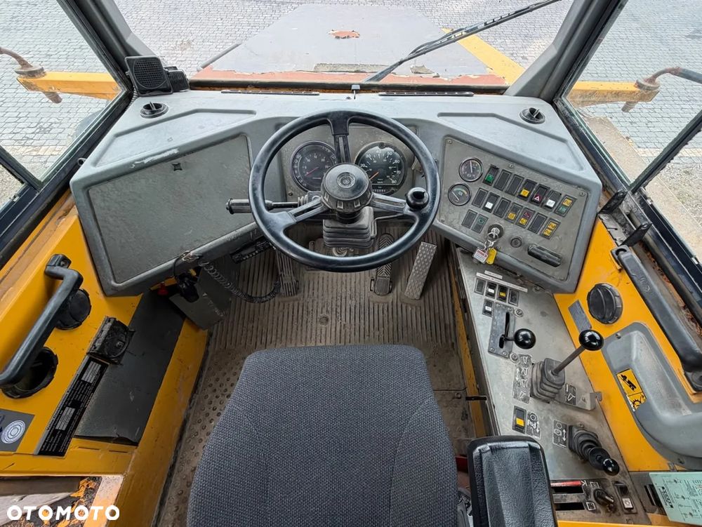 Volvo A35C - 20