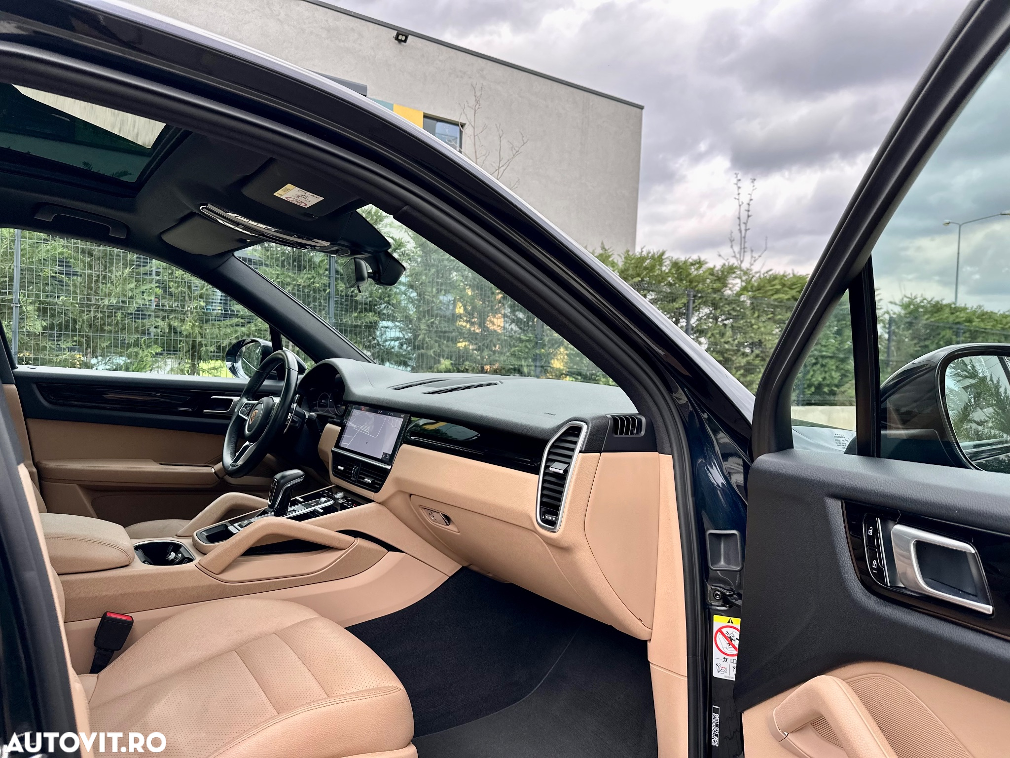 Porsche Cayenne Standard - 8