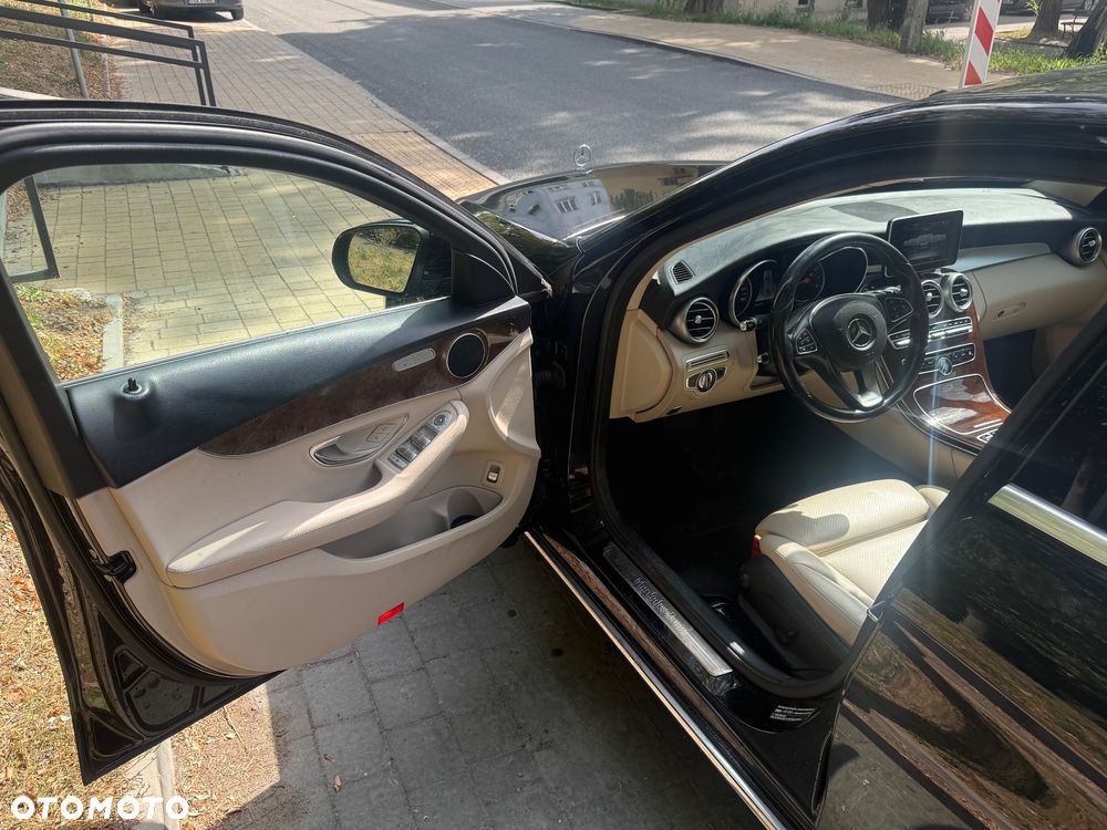 Mercedes-Benz Klasa C 200 4-Matic 9G-TRONIC - 5