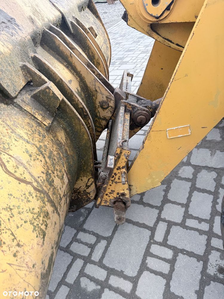 Caterpillar 918F - 11