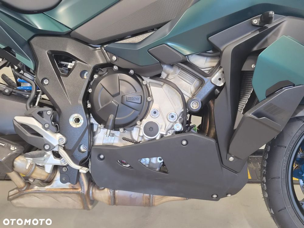 BMW XR - 10