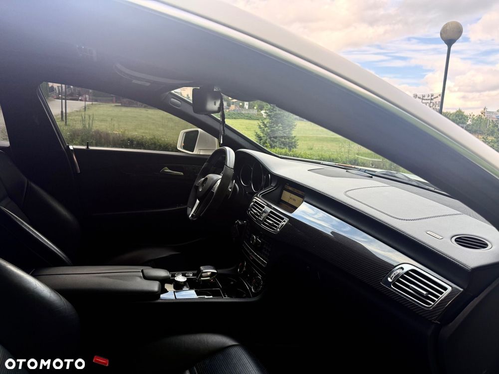 Mercedes-Benz CLS - 11