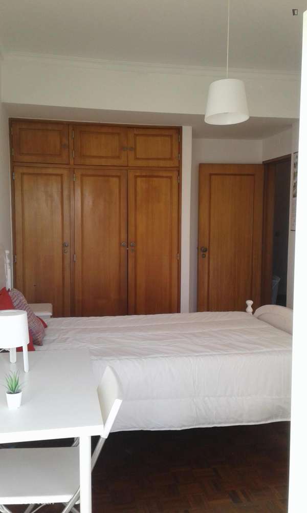 Quarto - localizado em Oeiras Lisbon - Grande imagem: 2/7