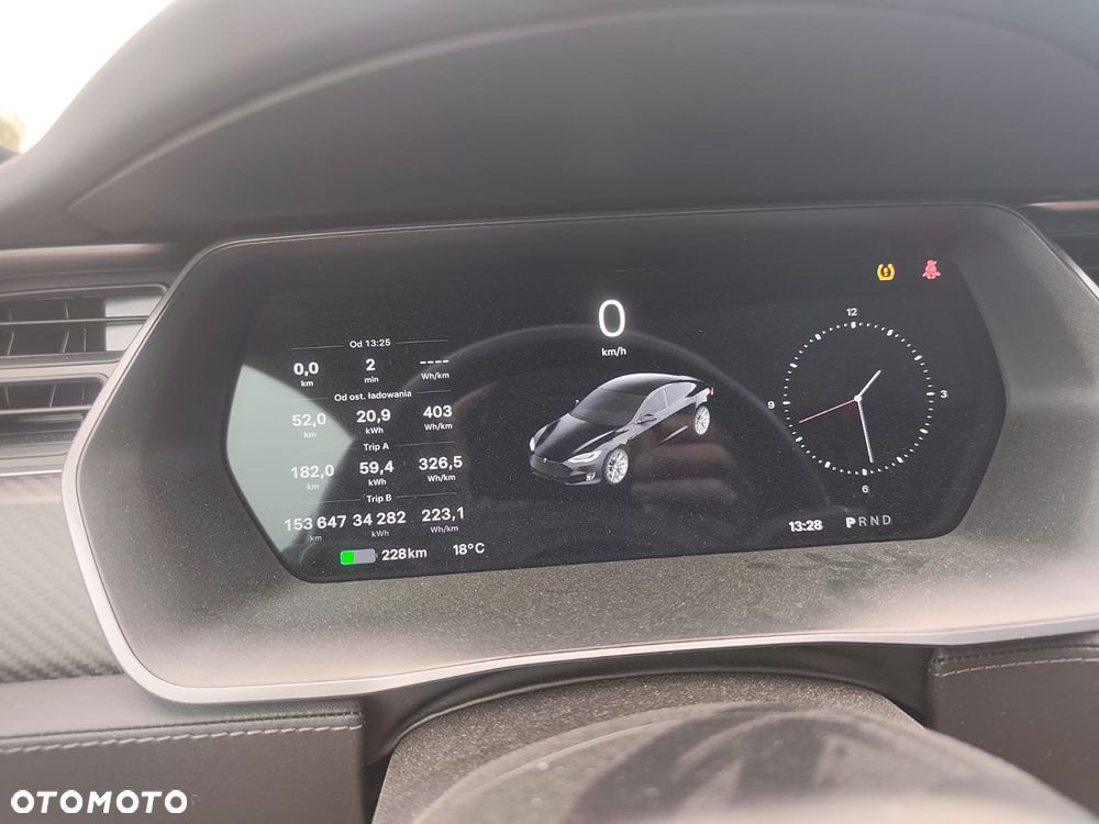 Tesla Model S - 15