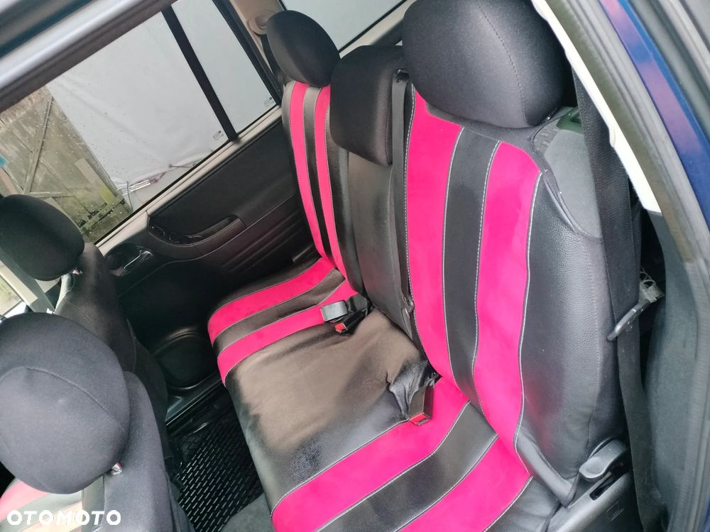 Opel Zafira 1.8 16V Elegance - 10